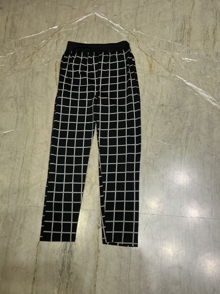 Checkered Casual Pants