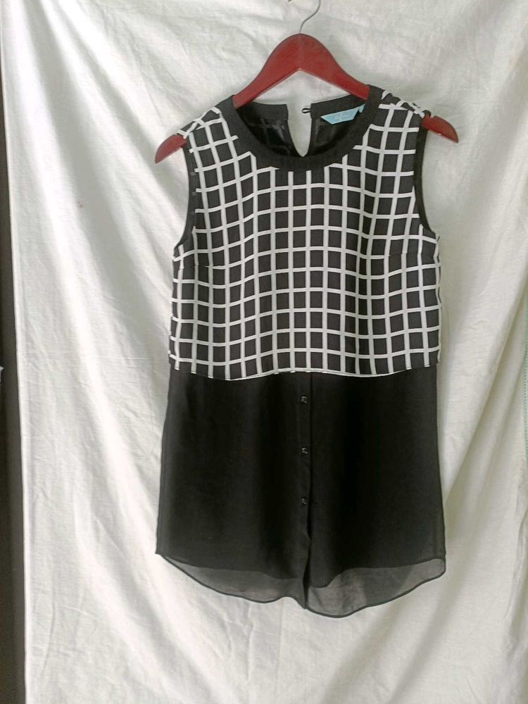 Top Black