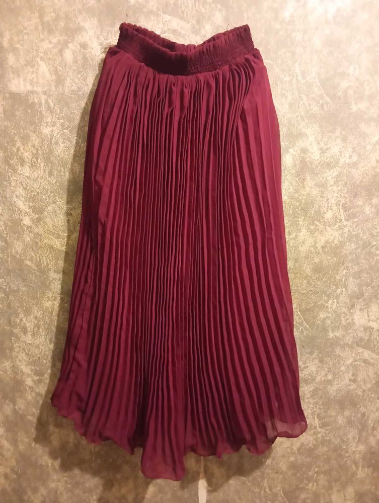 Skirt With Tshirt