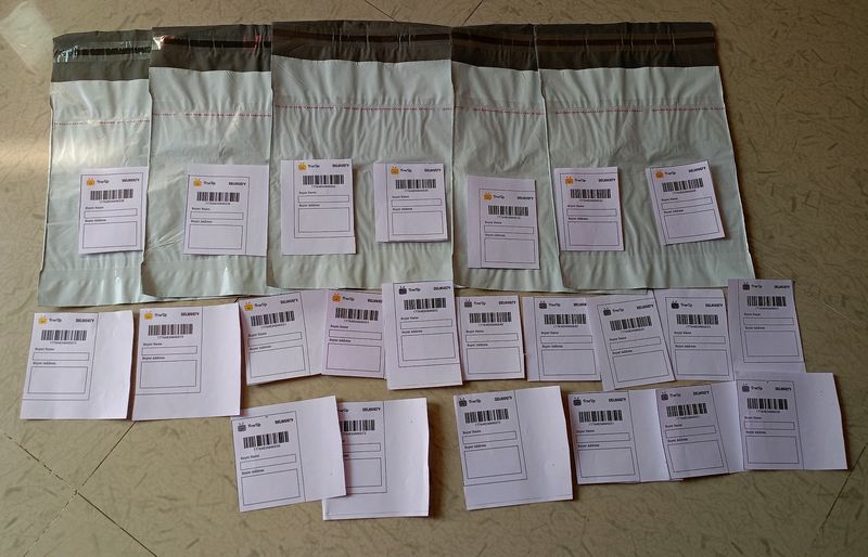 Shipping Lebel And Bags