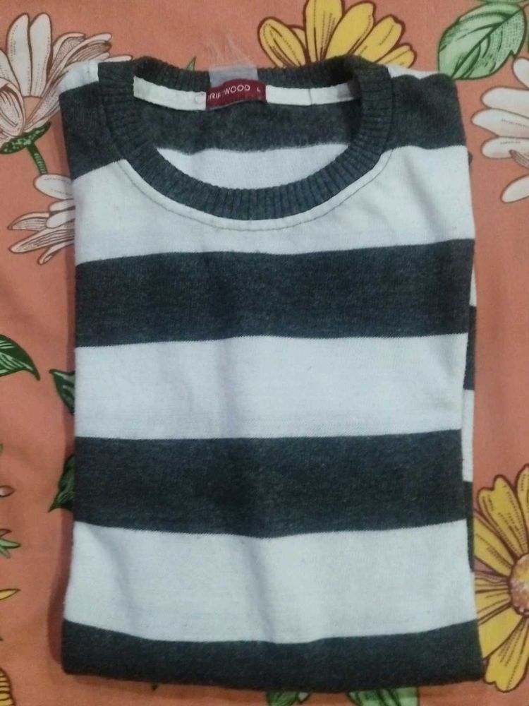 Striped Full sleeve Lightweight Sweater