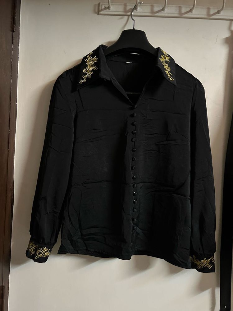 Elegant Black Embroidered Blouse