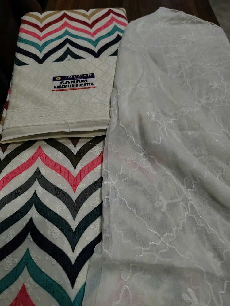 Unstitched Sanam Naazmeen Dupatta Fabric