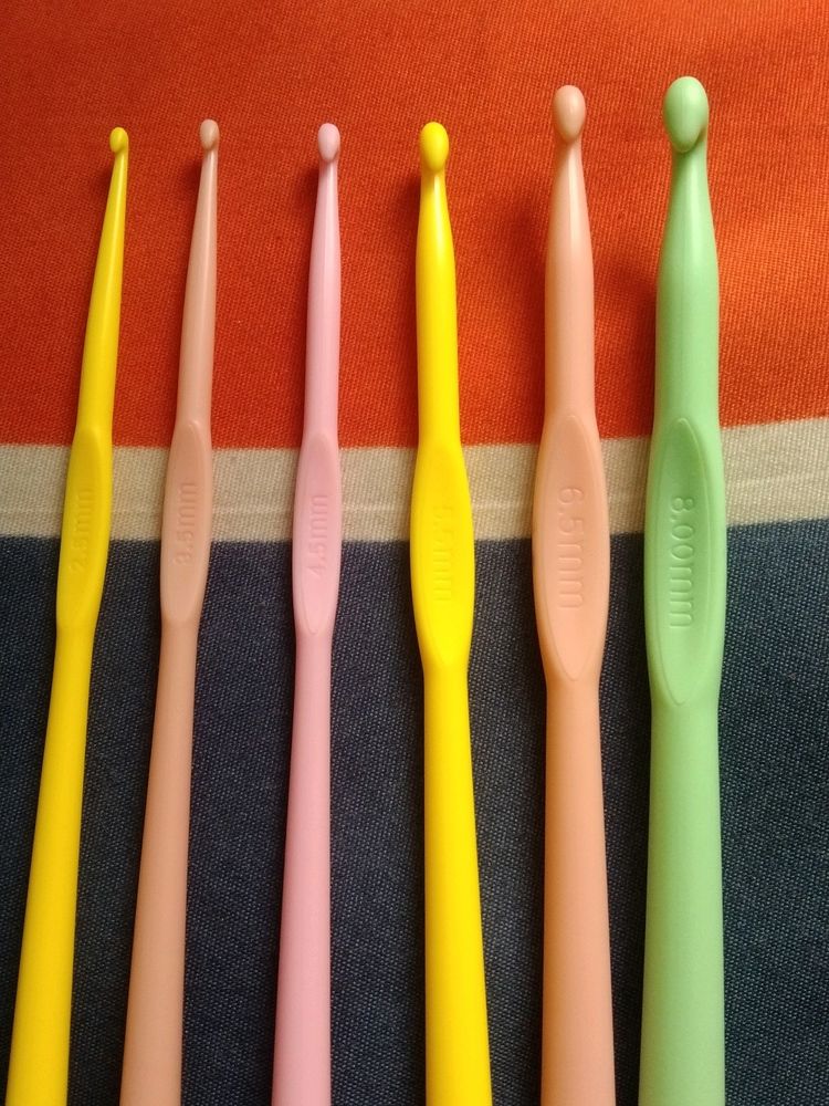6 Multicolour Crochet Sticks✨