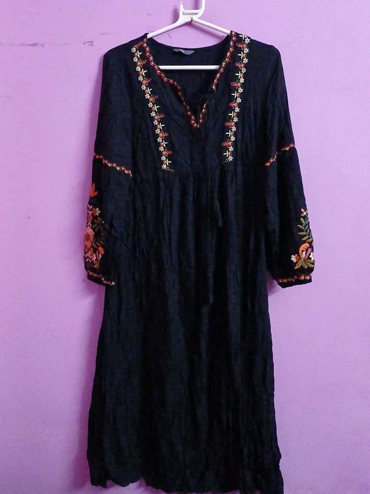 Embroidered Black Tunic midi dress