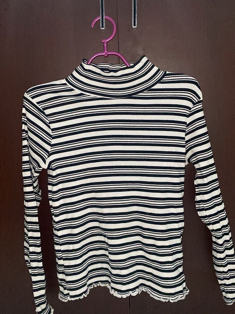 New Striped Turtleneck Top