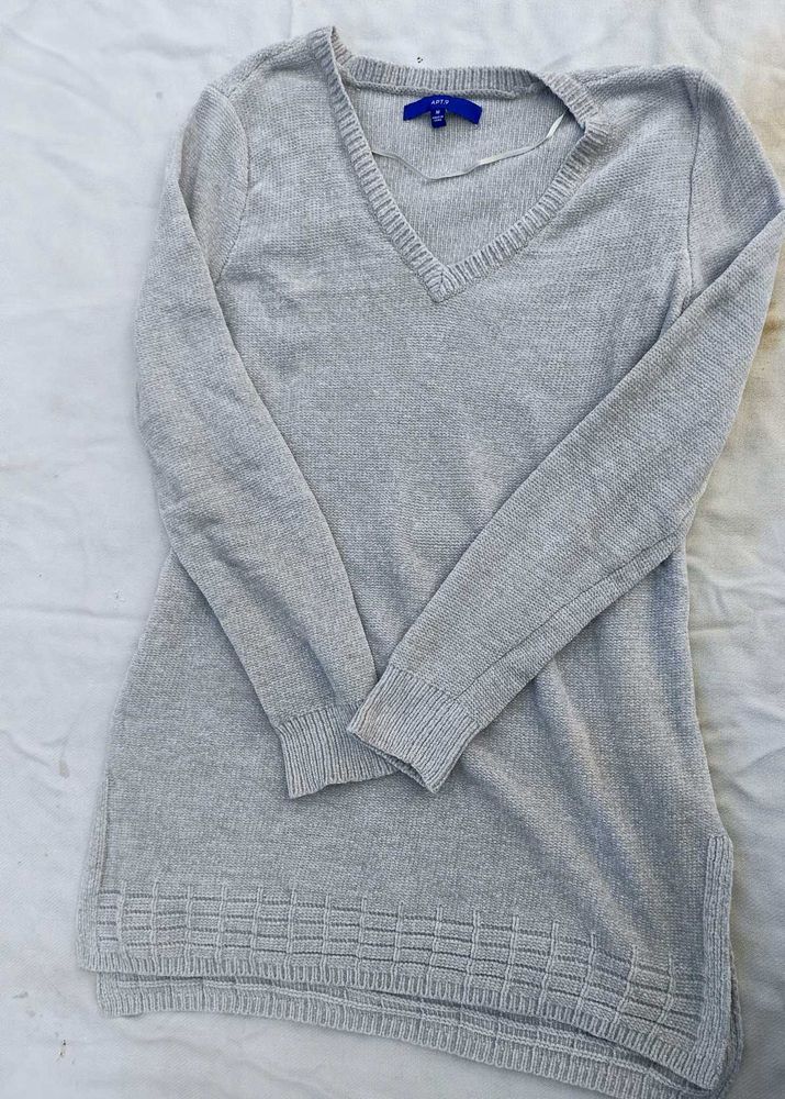 New Classy V Neck Woolen Top