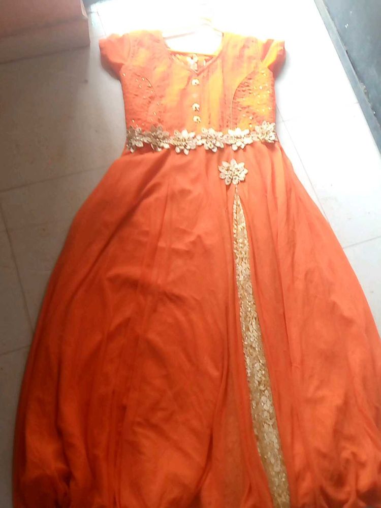XL gown used 2 times