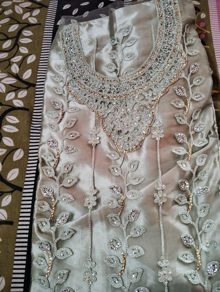 No Tag 🔖but Brand New Naira Cut Party Wear Dress