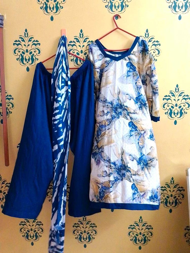Beautiful Dress 😍 SALE