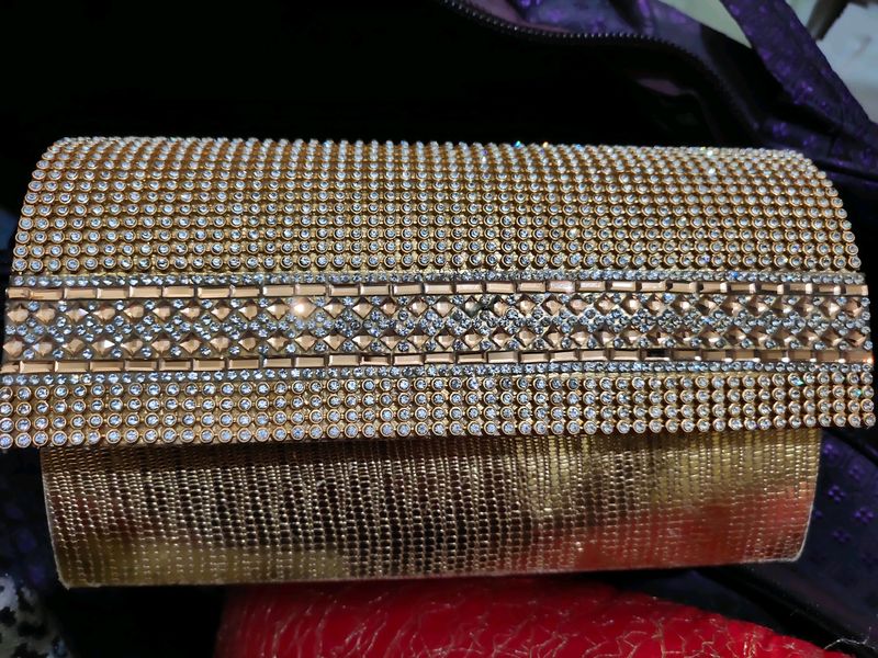 sling purse