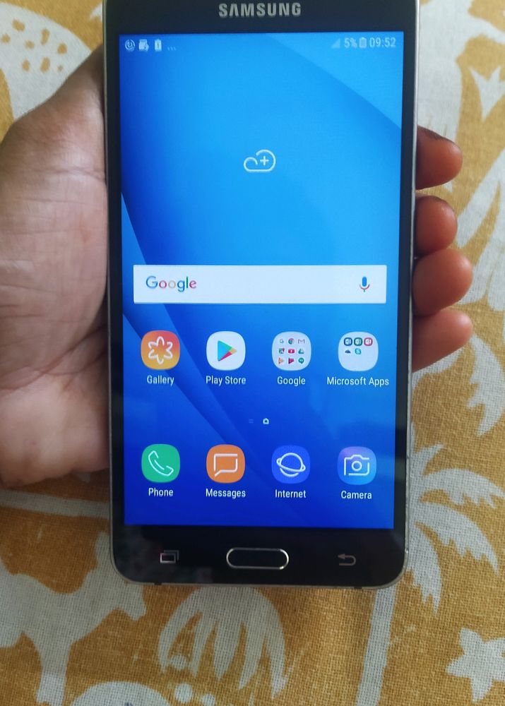 Samsung Galaxy J5