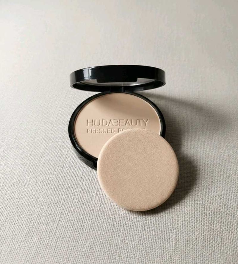 Huda Beauty Pressed matte Powder