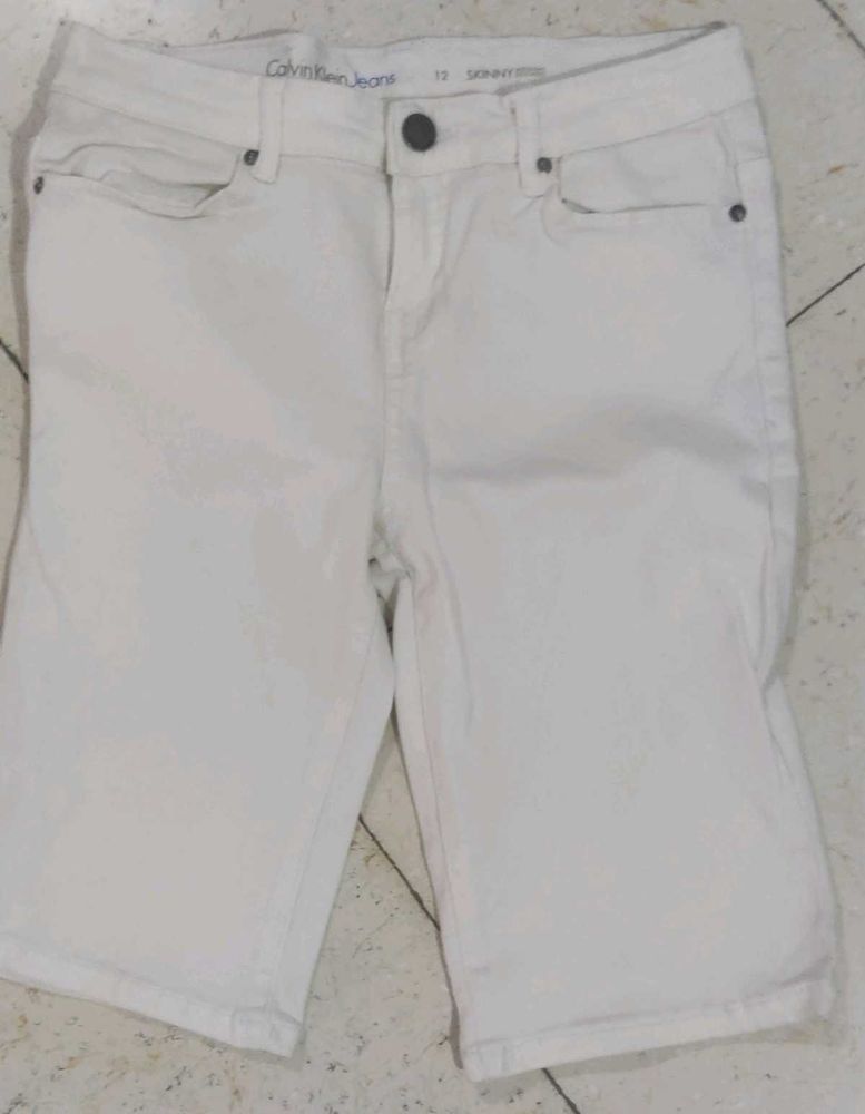 white denim capri