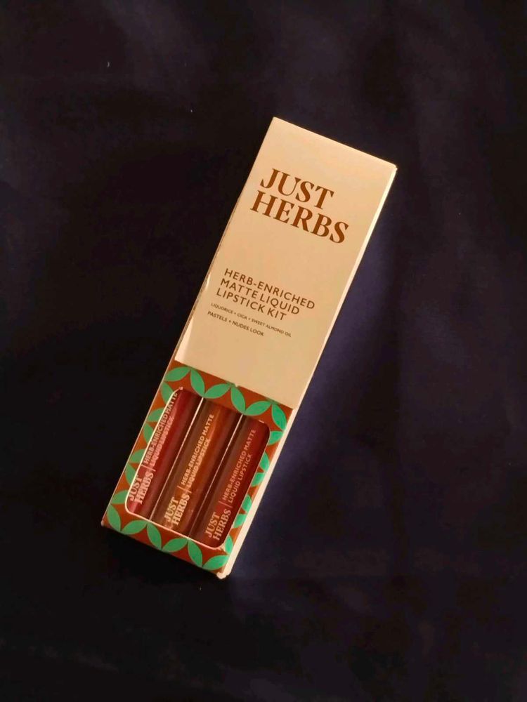 Just Herbs Lipstick Kit