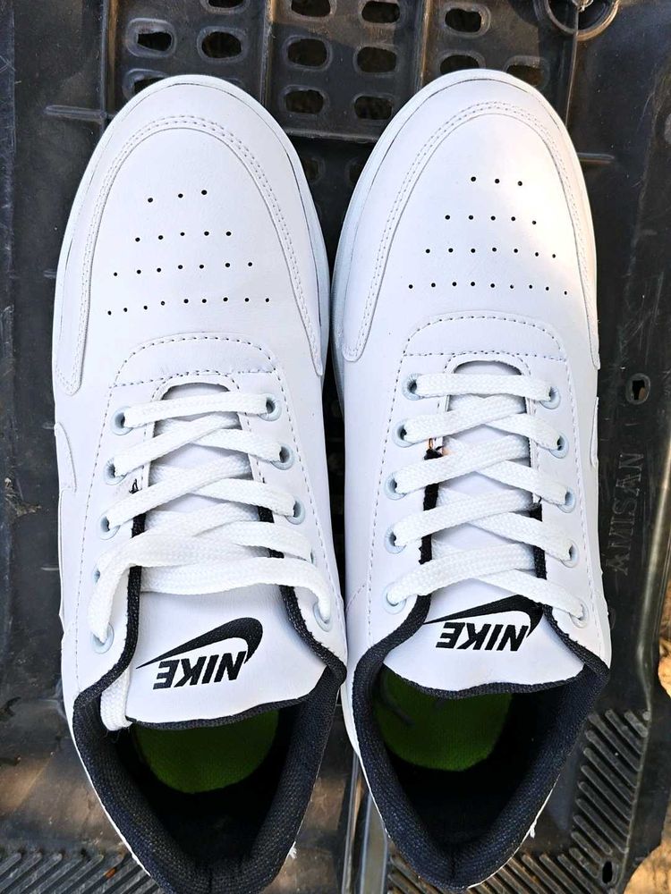 Nike White Casual Shoes