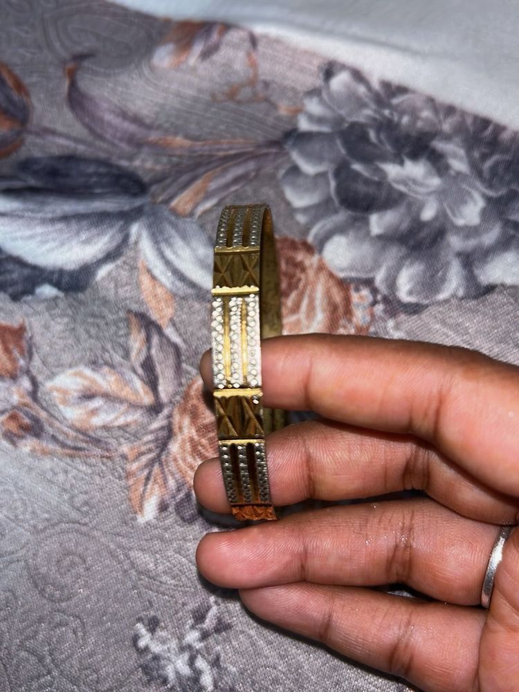 Elegant Bangle Bracelet