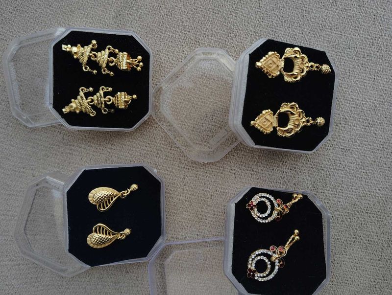 GOLDEN EARRINGS 😍- 4 PCS