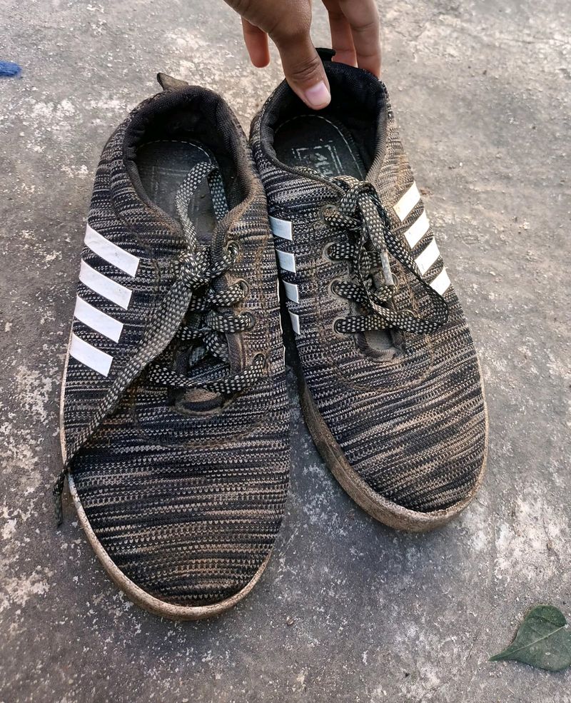 Casual Black Shoe/ Sneaker