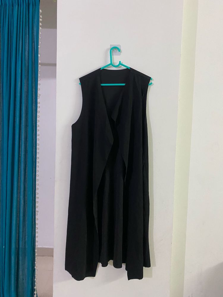 Sleeveless Black Shrug
