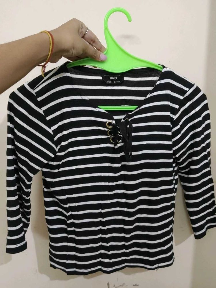 Black And White Strips Crop Top