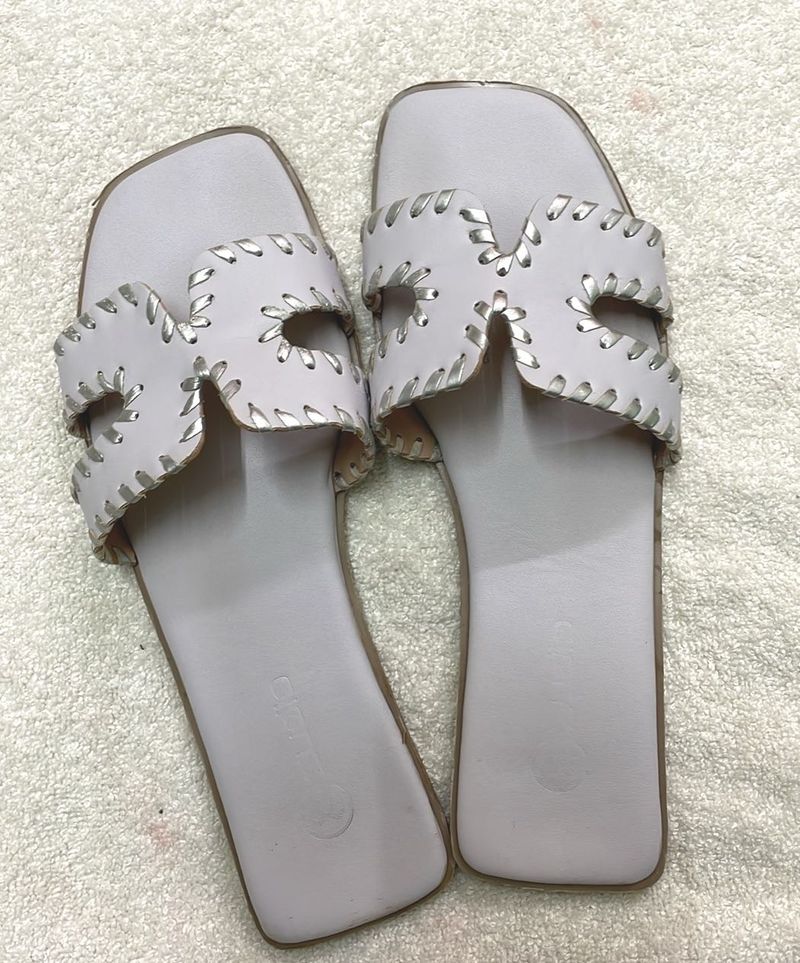 Lavender Flats For Women’s 😍