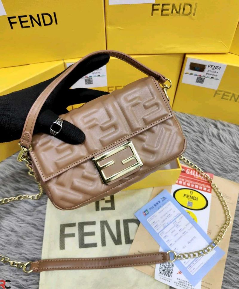 FENDI* *BAGUETTE MINI SLING BAG*  WD BOX