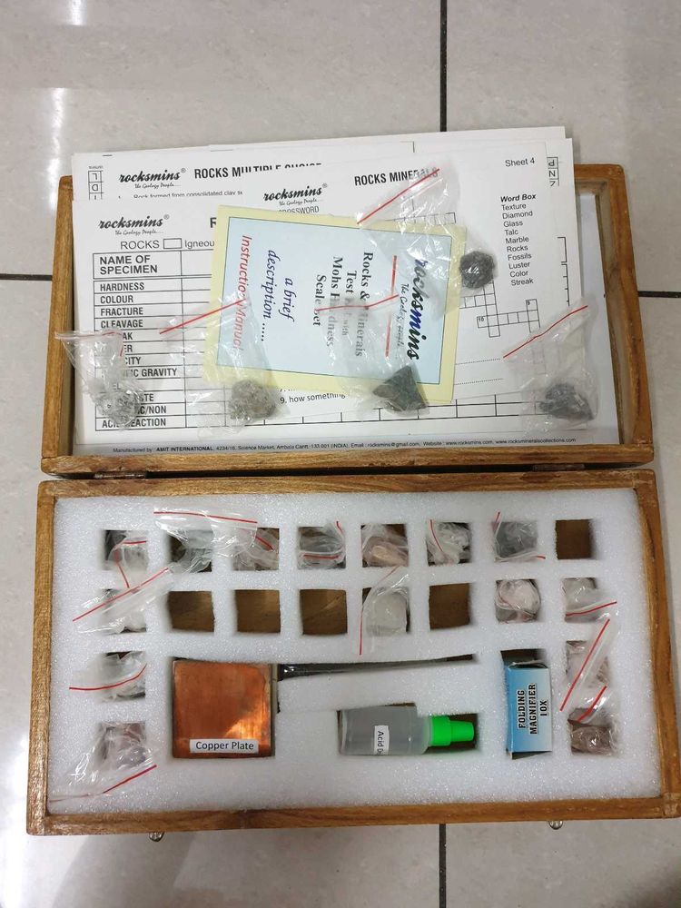 Rocks And Minerals Activity Kit