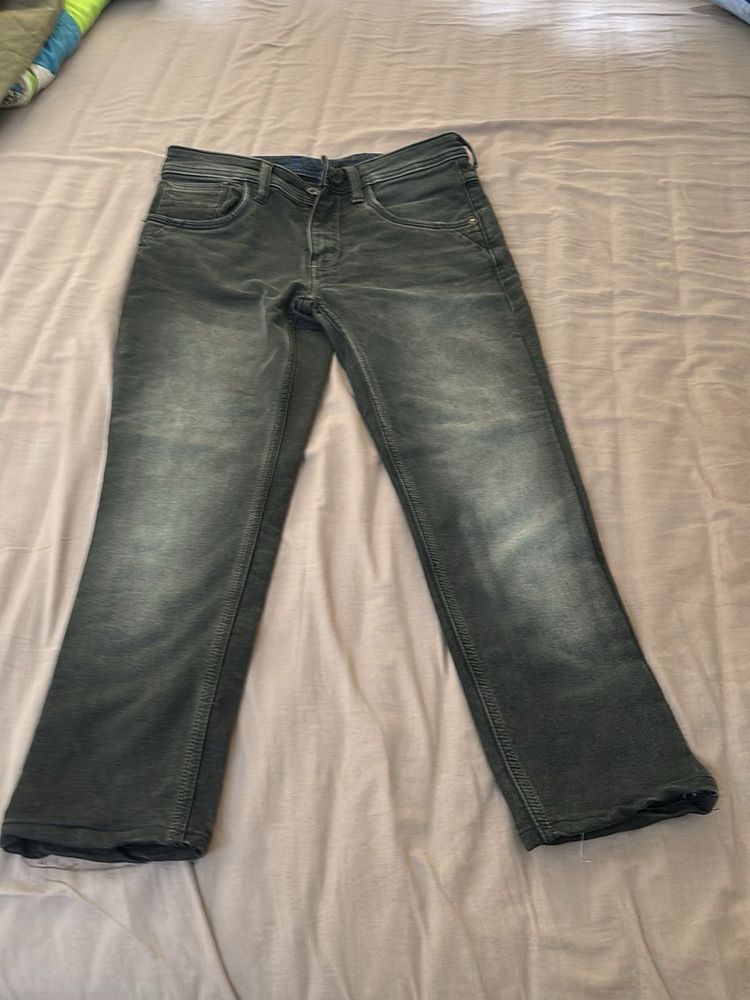 Jeans ( Van Heusen, Size 29, Stretchable Upto 2cm