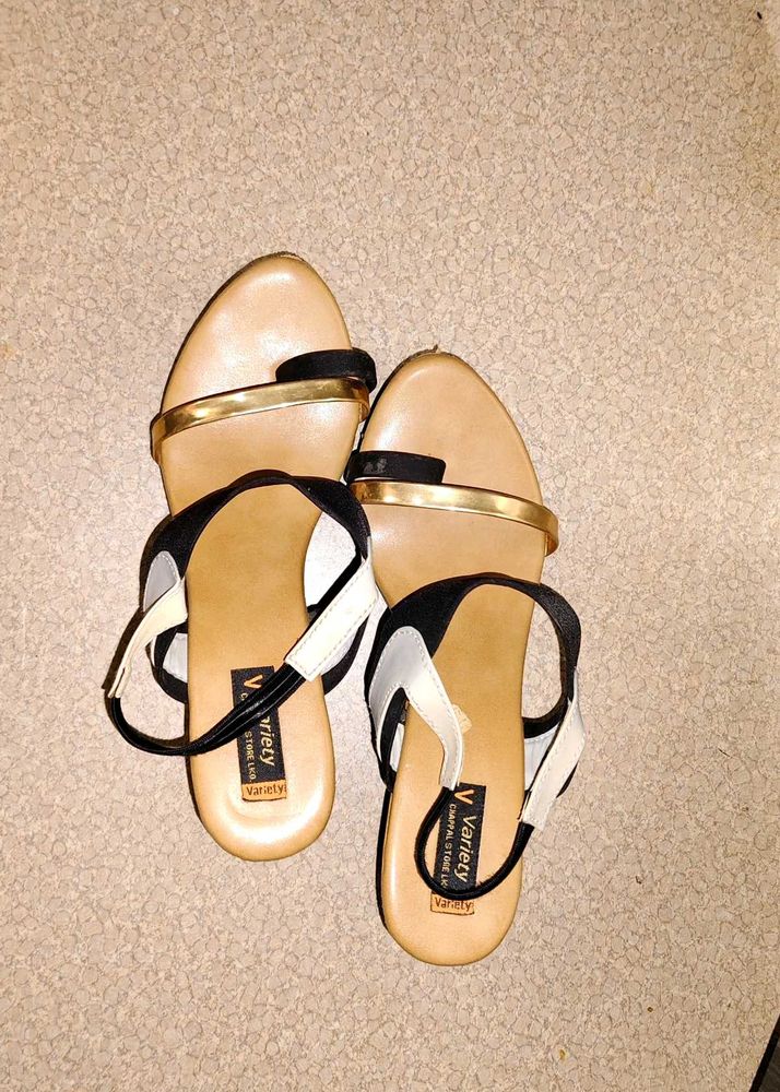 Women Stylish Heels 👠(offer Price)
