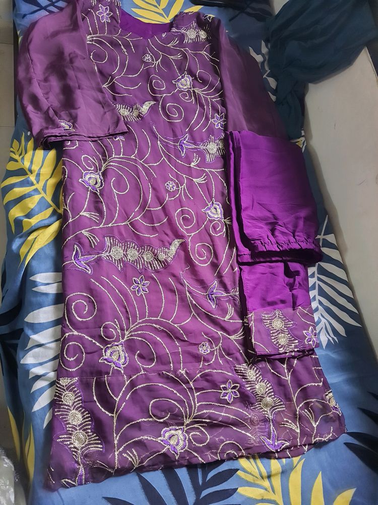 Designer Kurta And Pant Pakistani Style