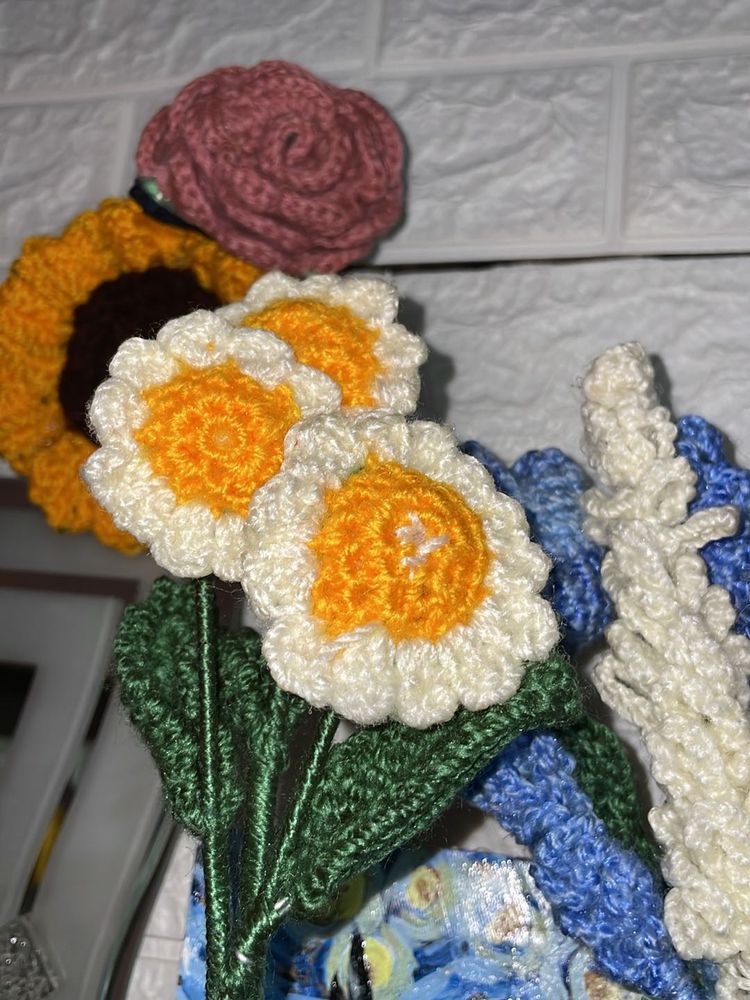 Customised Handmade Crochet Daisies🌼