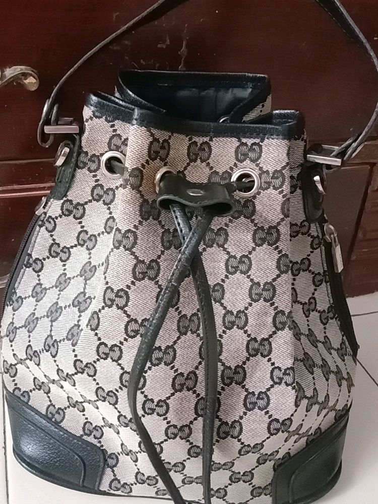 Price Drop...... Gucci First Copy Bucket Bag