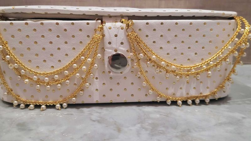 Side Ear Chain