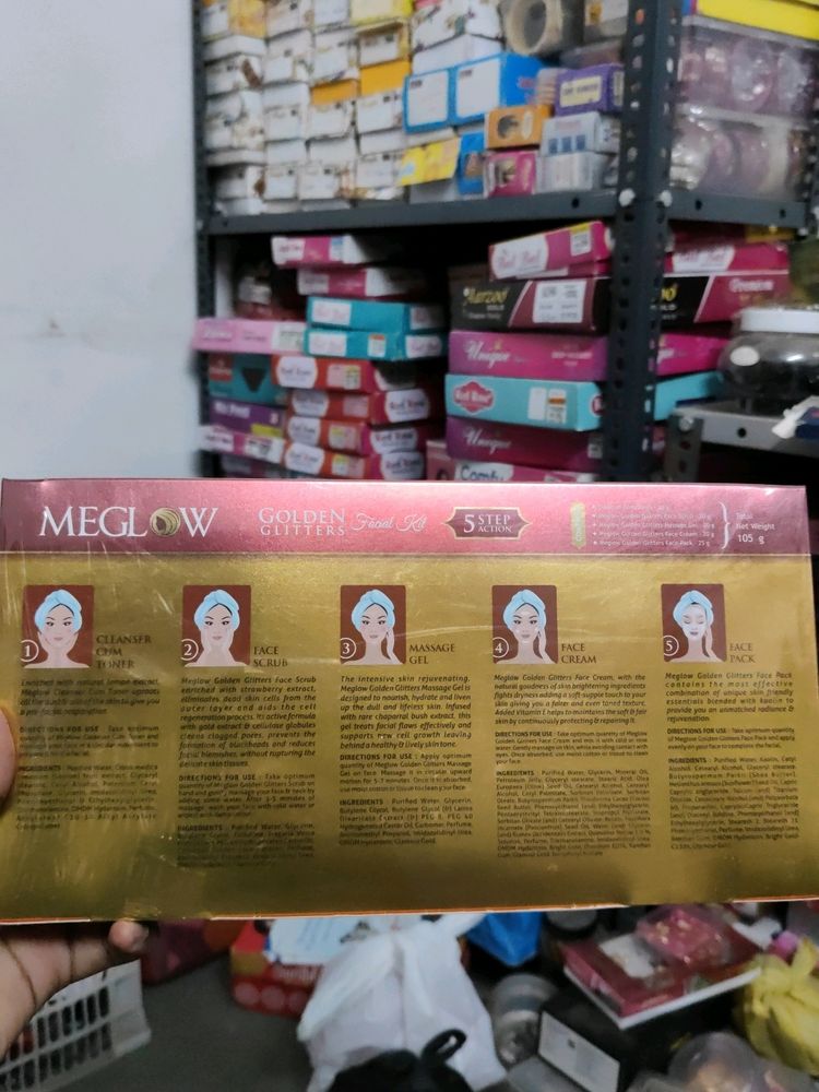 MEGLOW Golden Glitters Facial Kit