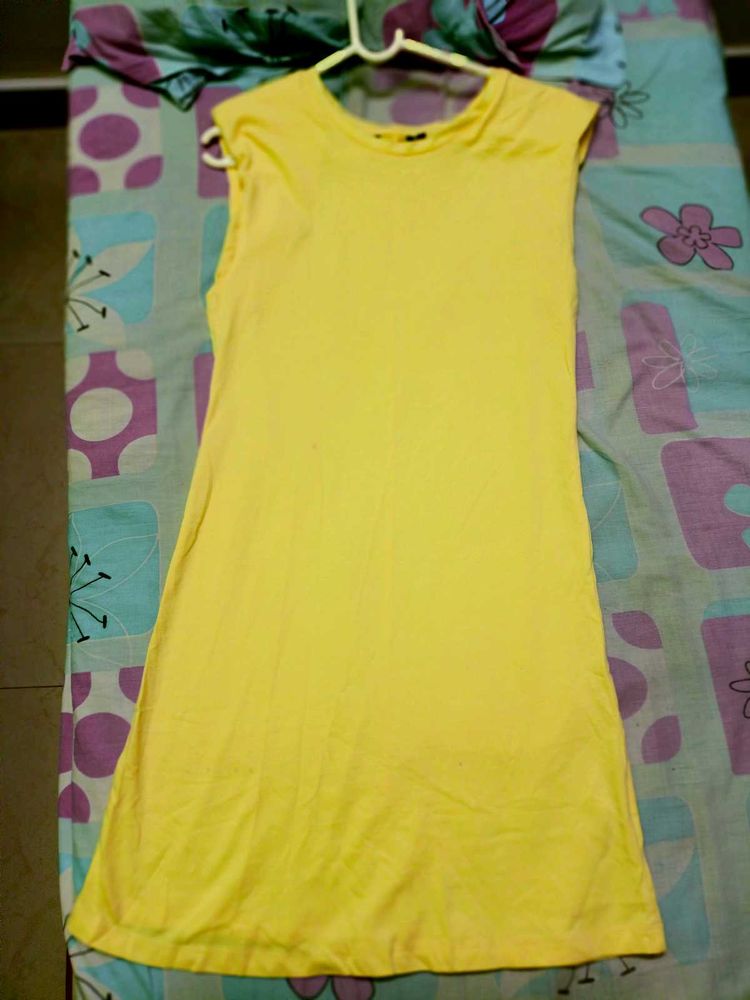 Yellow Sleeveless Casual Dress