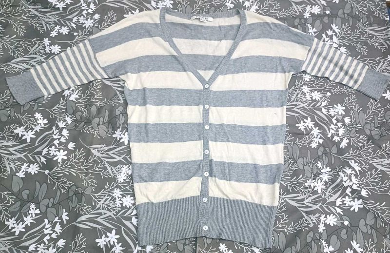 Forever21 Grey And White Spring Cardigan