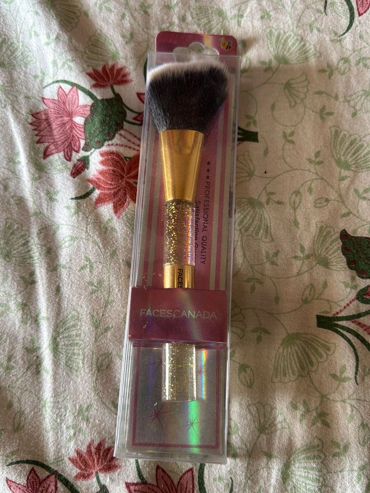 Cosmetic Brush