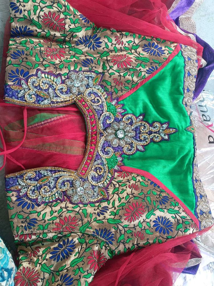 Dress with long fish cut skirt