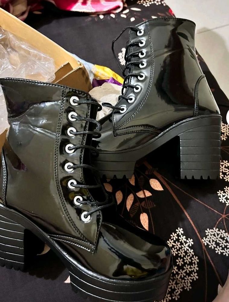 Black Authentic Boots