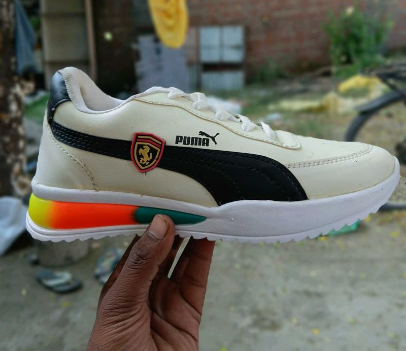 Puma White/Black Sneakers