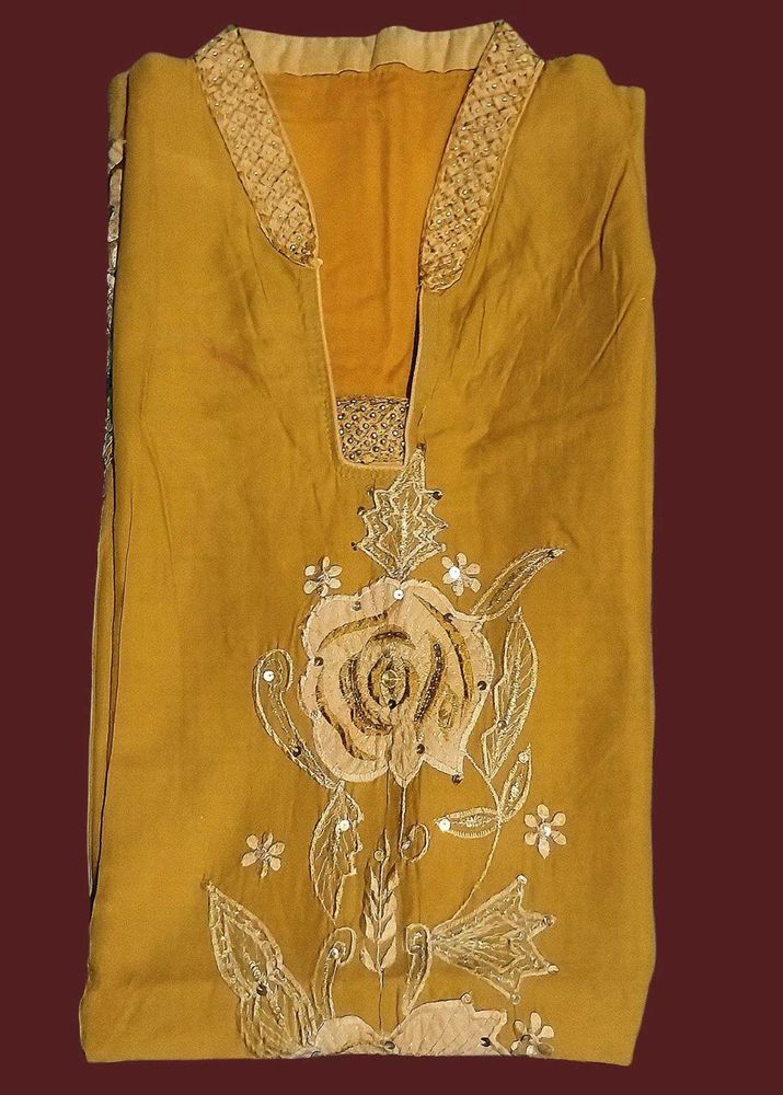 Sleevless Kurti