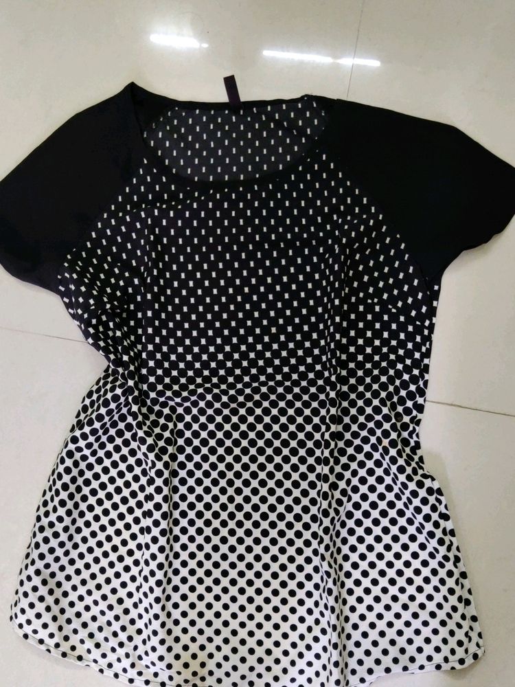 Amazing 🤩 Alto Moda Top For Sale
