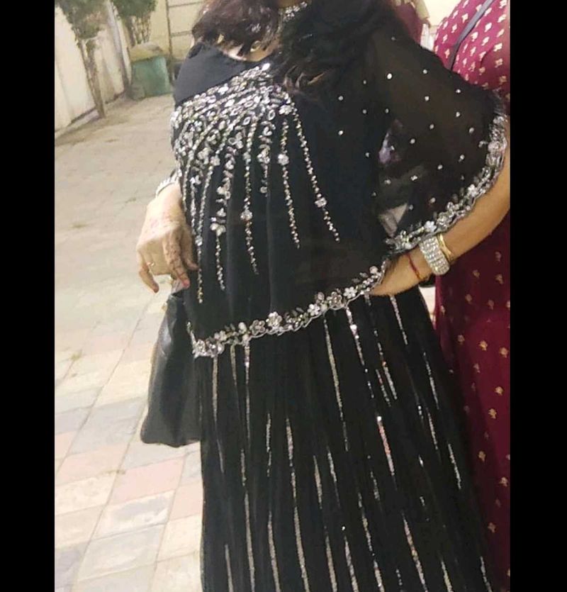Designer Black &amp; Silver Embellished Set
