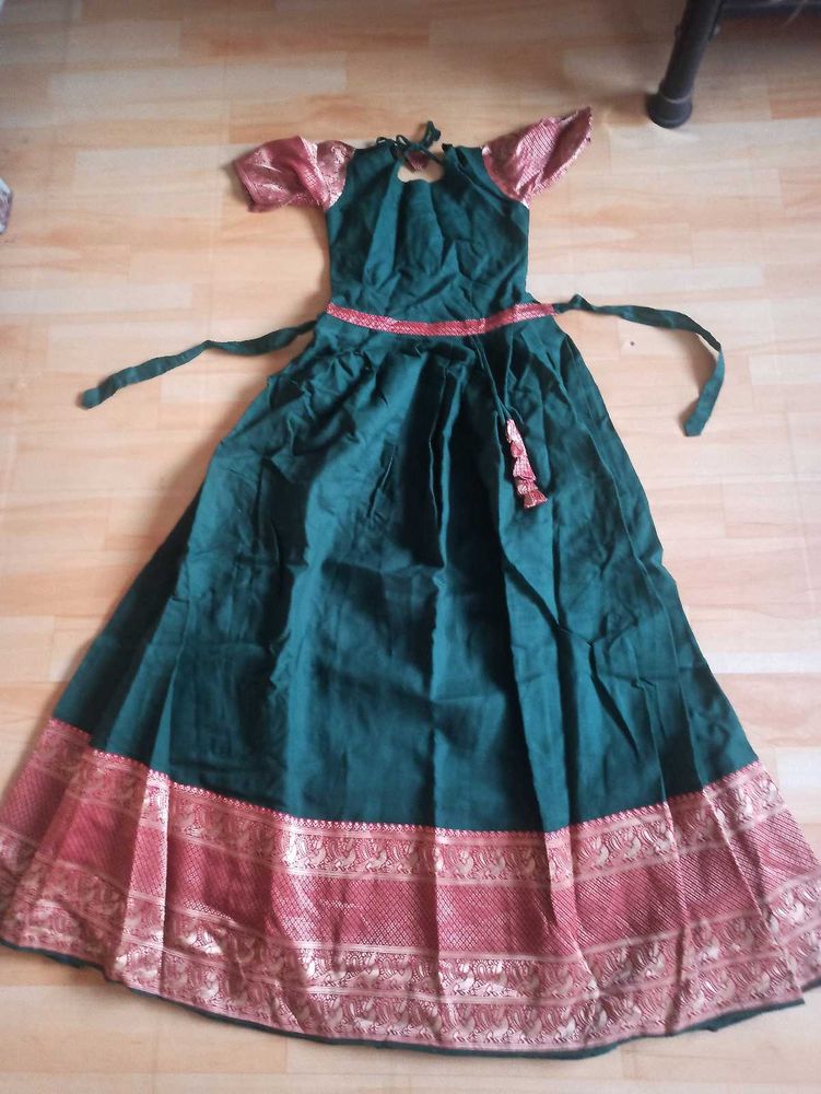 Girl&#39; Long Frock