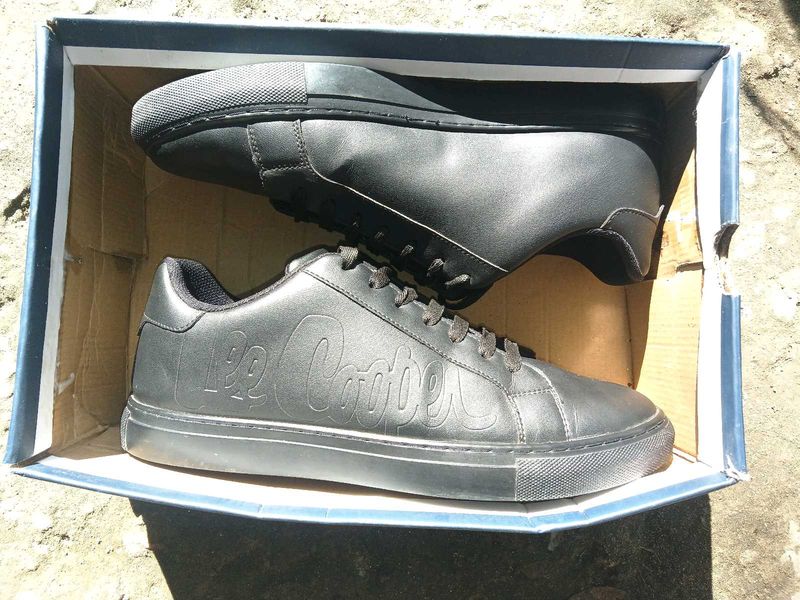 Lee Cooper Black Casual Shoes