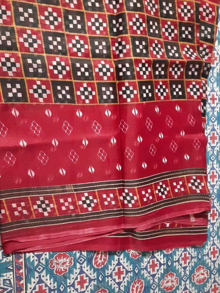 Red Patterned sambalpuri Saree