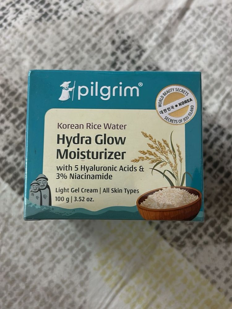 Pilgrim Hydra Glow Moisturizer