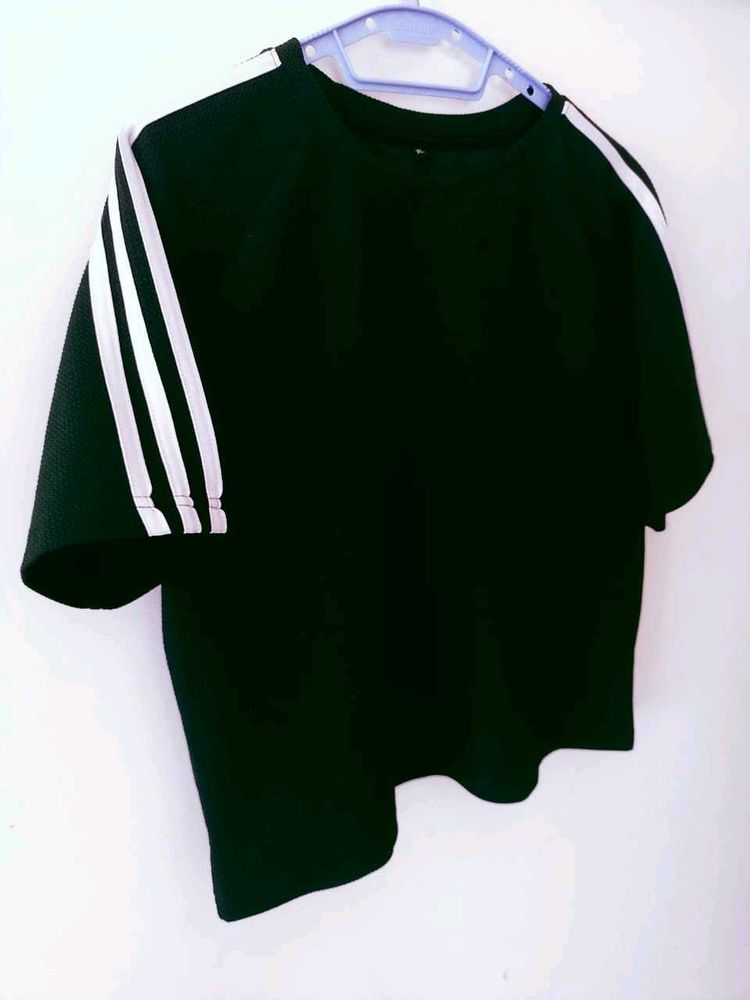 over sized black T-Shirt