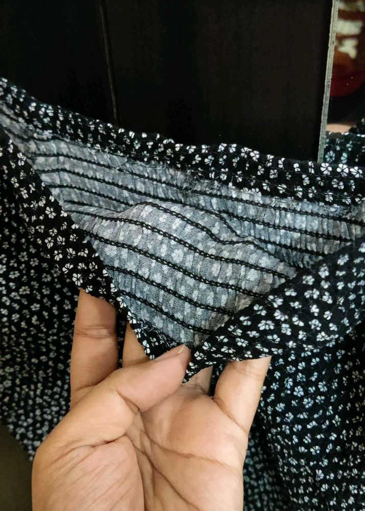 Floral Highly Stretchable Black Crop Top
